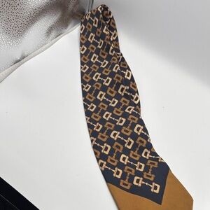 Vintage Gucci Men's Patterned Silk Tie in Navy and Brown